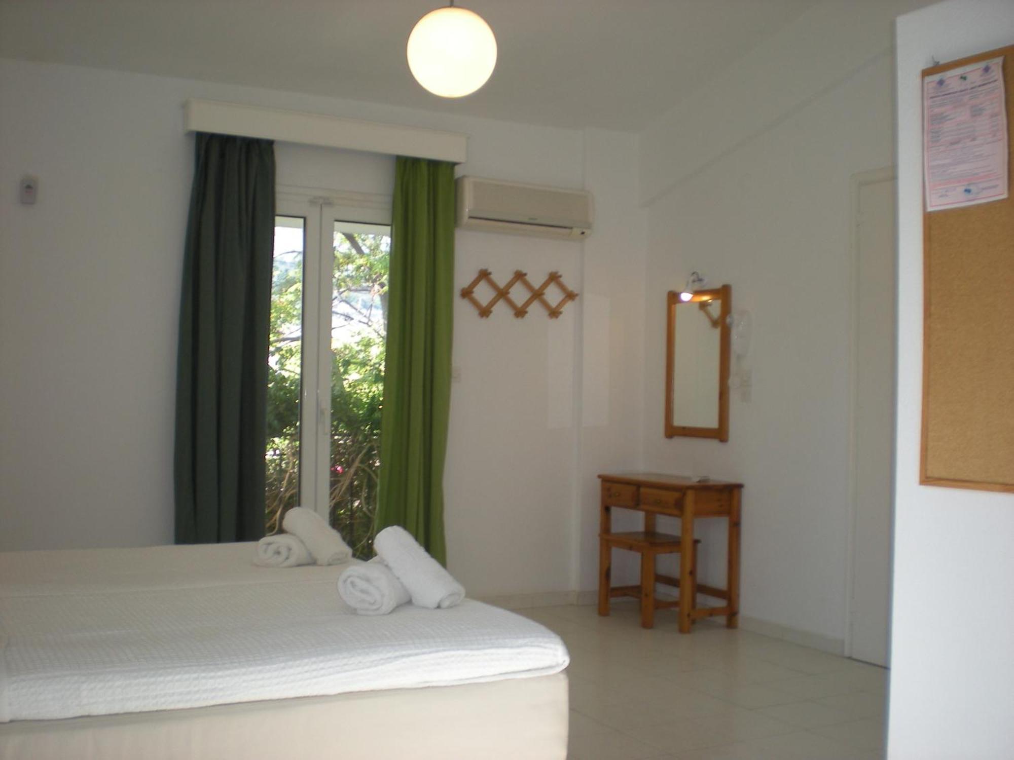 Manolis' House Lejlighedshotel Skiathos by Værelse billede