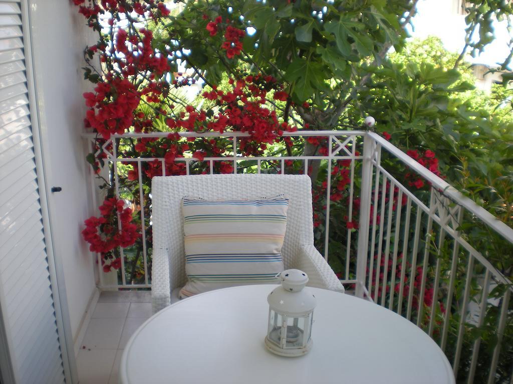 Manolis' House Lejlighedshotel Skiathos by Værelse billede